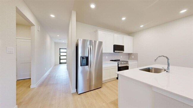 Foto del edificio - 4525 Wisenbaker Wy