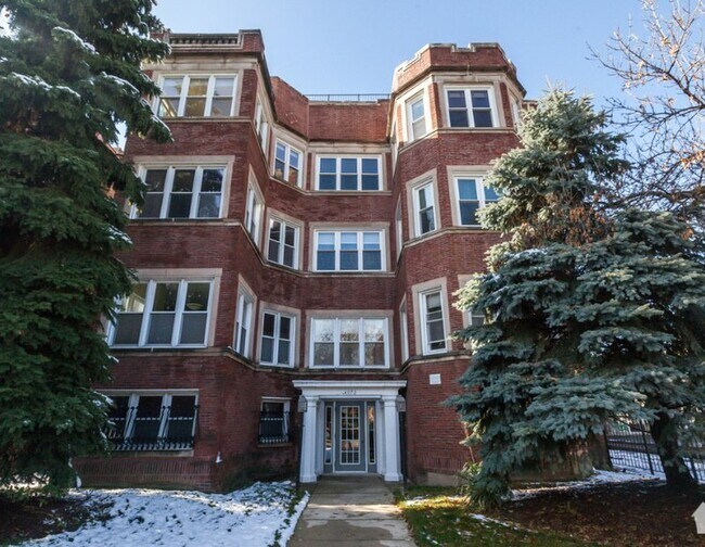 Foto del edificio - 4072 N Sheridan Rd