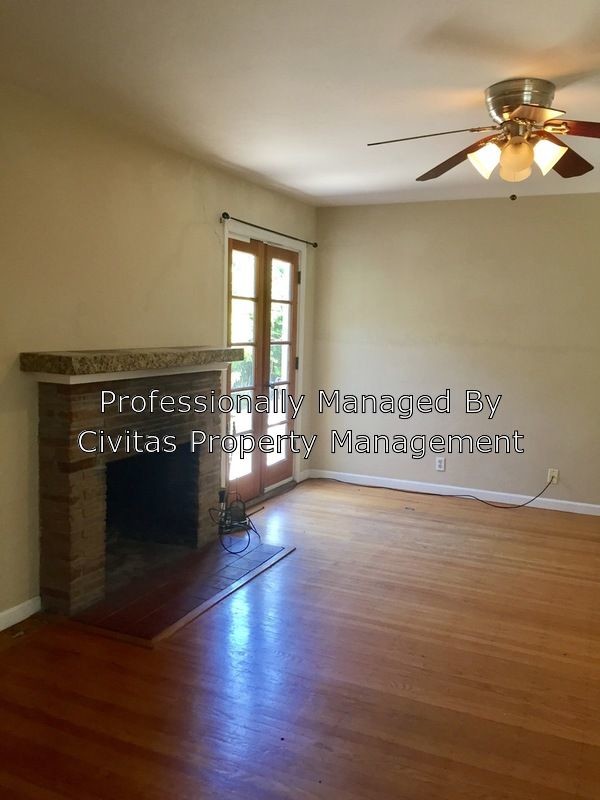 Foto del edificio - Charming 1 Bedroom Cottage in Palo Alto
