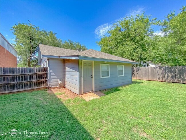 Foto del edificio - charming 2-bedroom, 1-bathroom