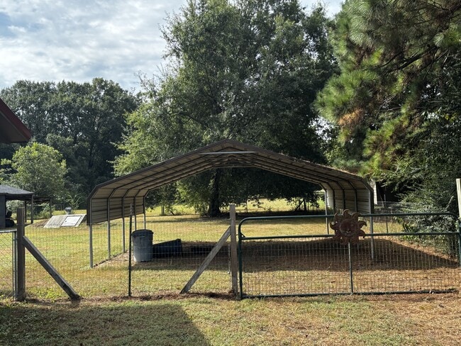 Building Photo - 6 Treva Ln