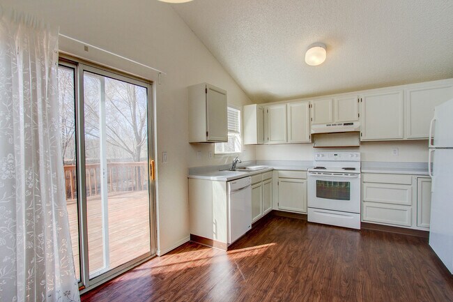 Foto del edificio - Beautiful home in School District 20!!