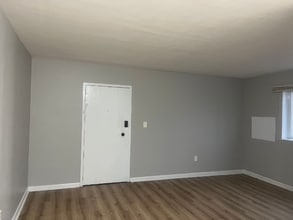 Building Photo - 13945 Superior Rd