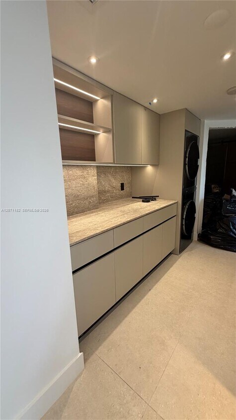 Foto del edificio - 3610 Yacht Club Dr