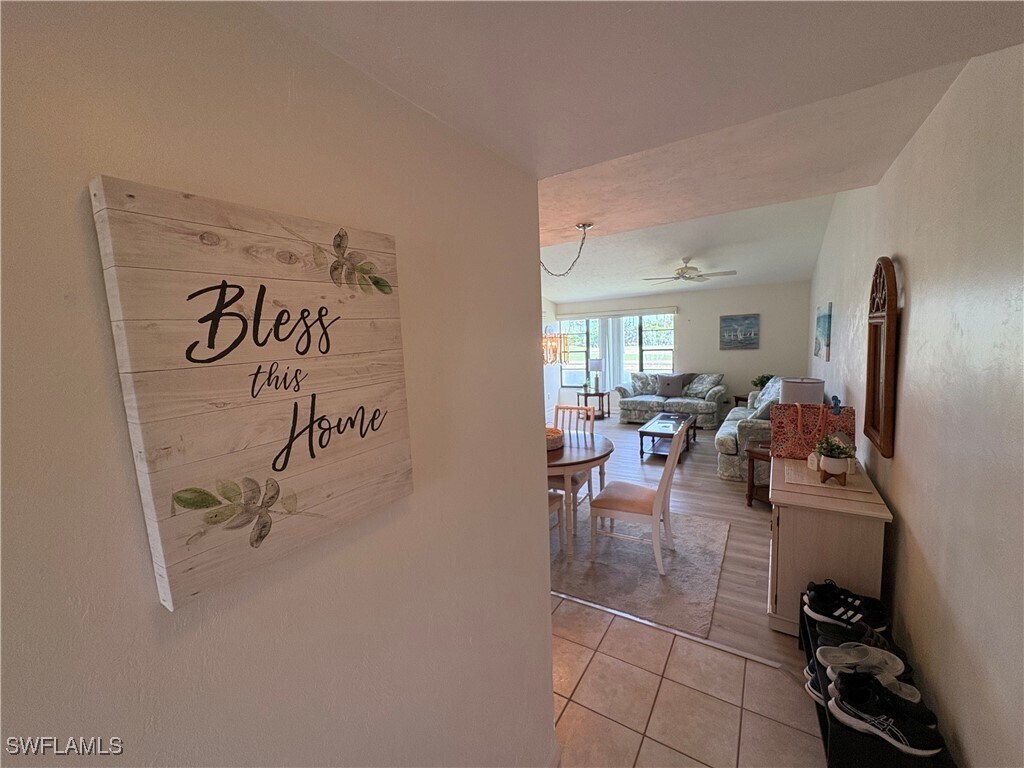 Foto del edificio - 5665 Trailwinds Dr