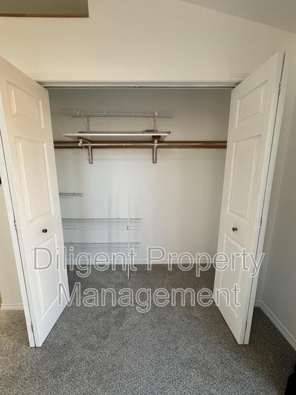 Building Photo - 805 Morphet Ave