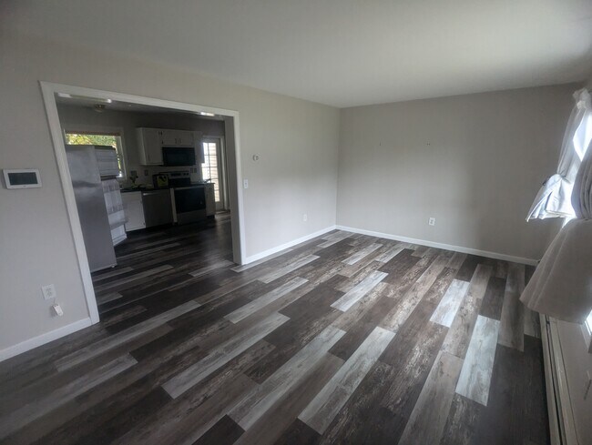 Foto del edificio - 124 Albe Dr