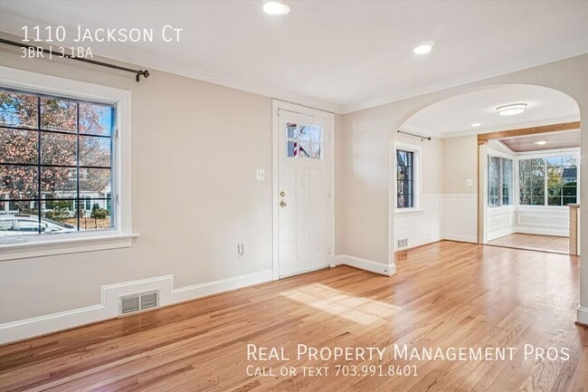 Foto del edificio - 1110 Jackson Ct