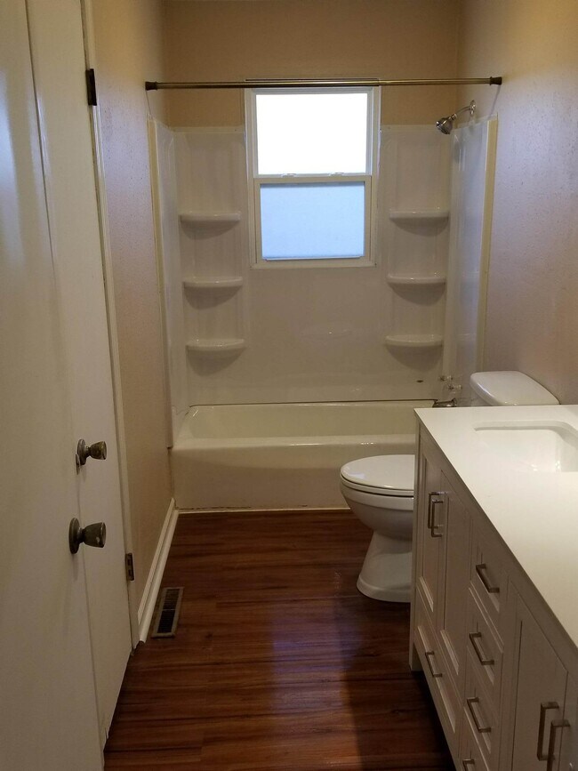 2803 Meadow Wood Dr, Sedalia, MO 65301 House Rental in Sedalia, MO