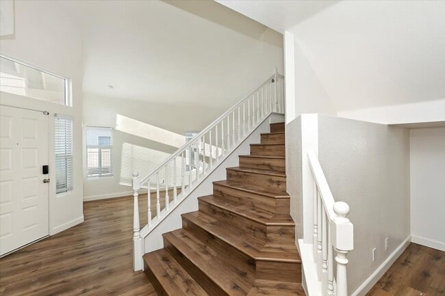 Building Photo - A move-in-ready family home in Riverside’s sought-after Orangecrest neighborhood