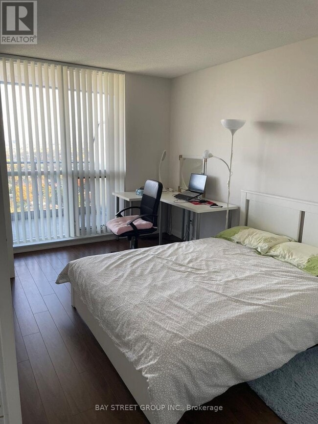 Building Photo - 5791 Yonge St