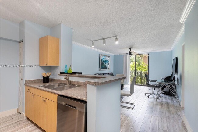 Foto del edificio - 1919  Van Buren St  313A Hollywood Fl 33020