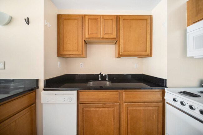 Foto del edificio - 400 College Ave - The Heart of Collegetown
