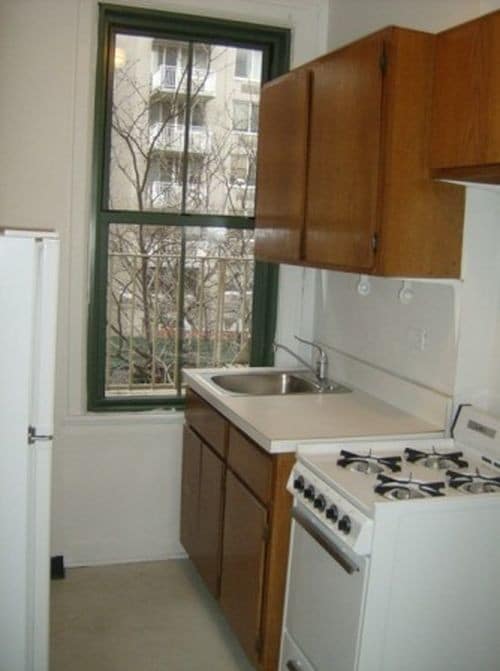 Building Photo - 515 E 79th St
