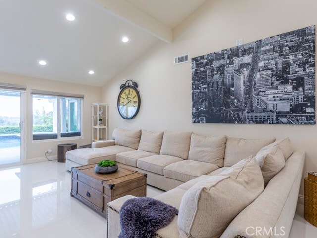 Foto del edificio - 3305 Hawkwood Rd