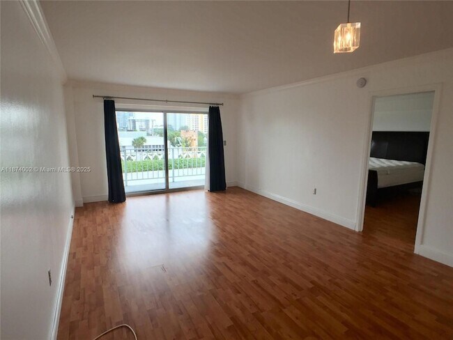 Foto del edificio - 1025 Alton Rd