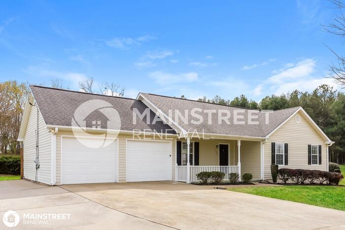 Primary Photo - 104 CEDAR RIDGE RD, LOCUST GROVE, GA 30248