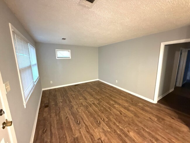 Photo - 1497 Maxine St House