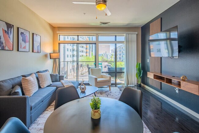 Foto del edificio - 290 E Roosevelt St