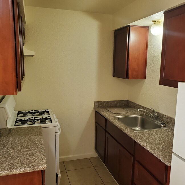 Foto del edificio - 613 Maple St