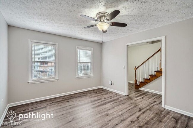 Building Photo - 4 br, 2.5 bath House - 2950 Oak Meadow Dri...