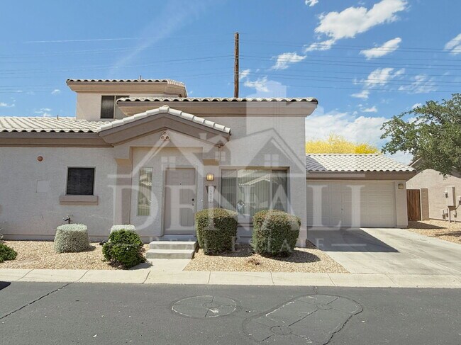 Foto del edificio - 15802 N Hidden Valley Ln