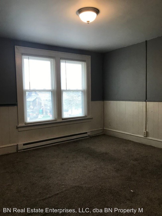 Building Photo - 2 br, 1 bath Apartment - 804 S. Morris
