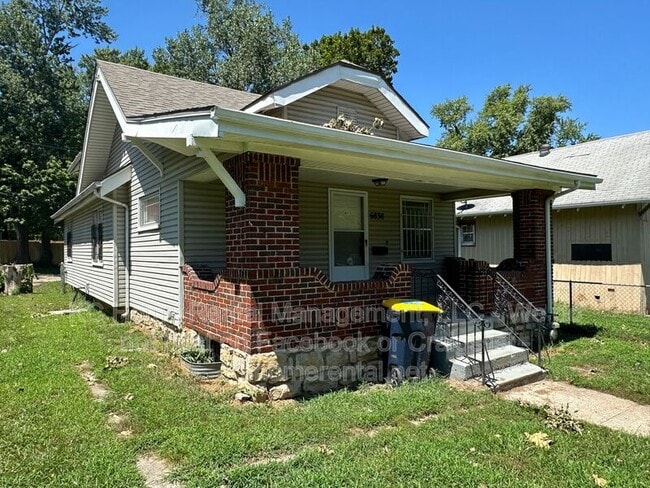 Building Photo - 6838 The Paseo