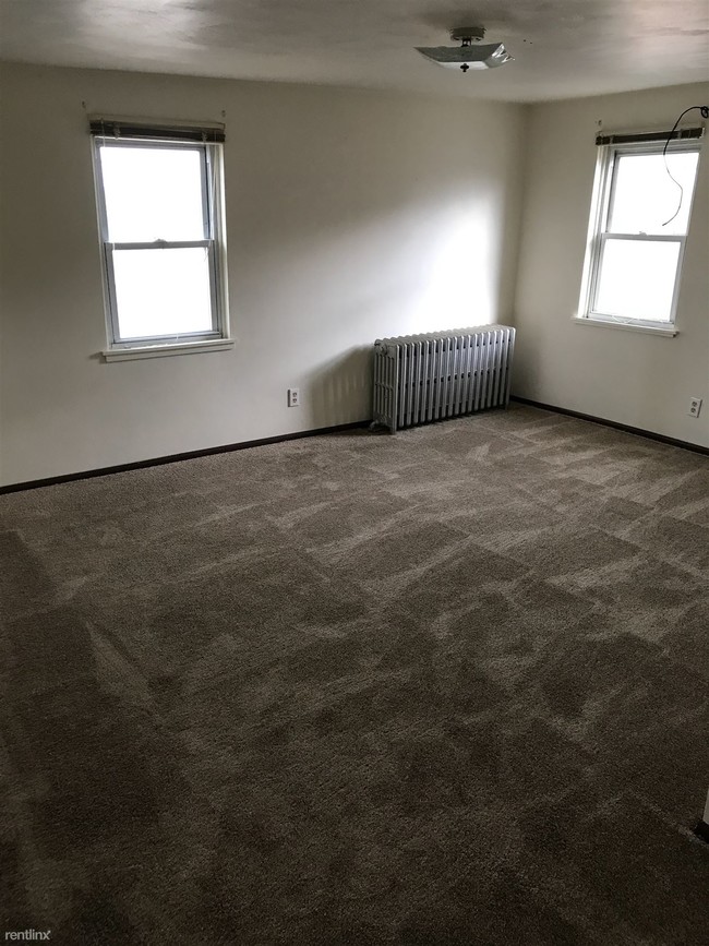 Building Photo - 1 br, 1 bath Apartment - 431 W. Main Street