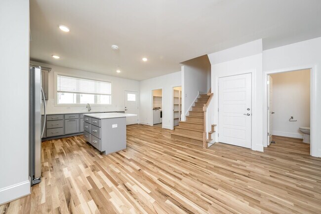 Foto del edificio - 3814 Lands End Ct