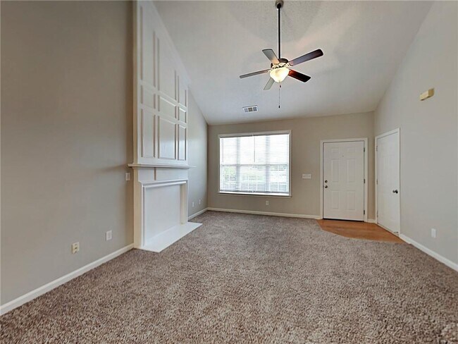 Foto del edificio - 1621 Heyford Cir NW