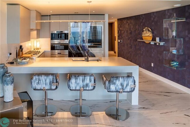 Foto del edificio - 2200 N Ocean Blvd