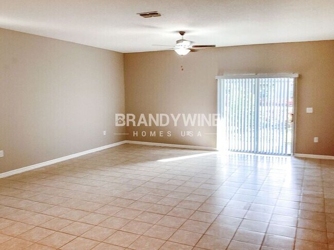 Building Photo - NEW MOVE IN SPECIAL – 1.5 MONTH FREE if mo...
