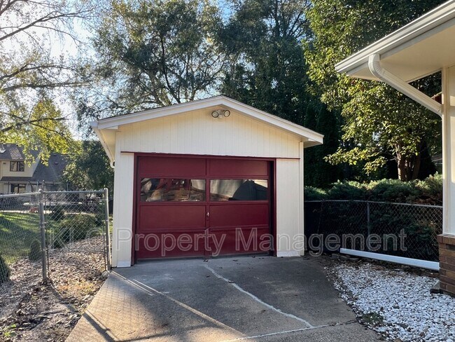 Foto del edificio - 2826 67th St