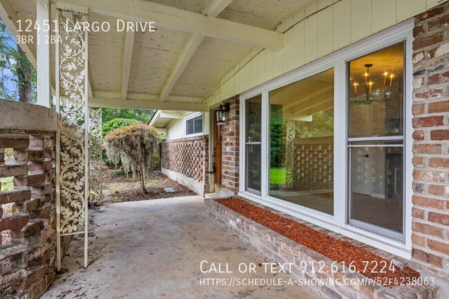 Foto del edificio - 12451 Largo Dr