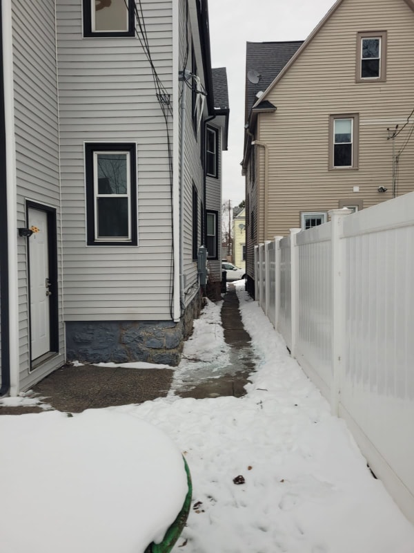 Building Photo - 112 19th St