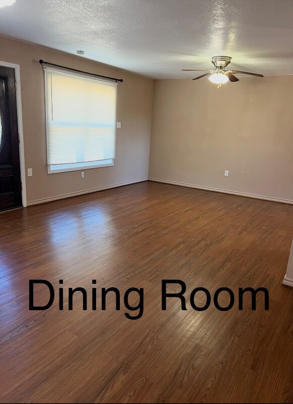 Foto del edificio - 702 N Ridge St