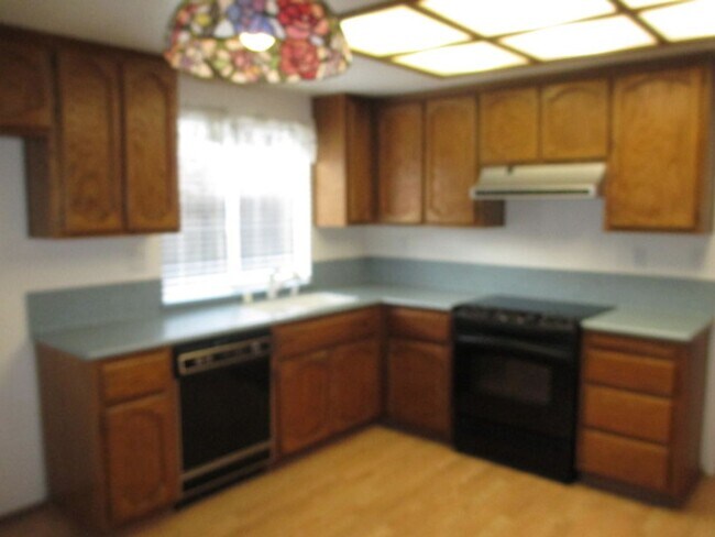 Foto del edificio - Woodcreek Oaks area home.