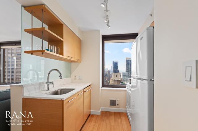 Building Photo - 0 bedroom in NEW YORK NY 10018