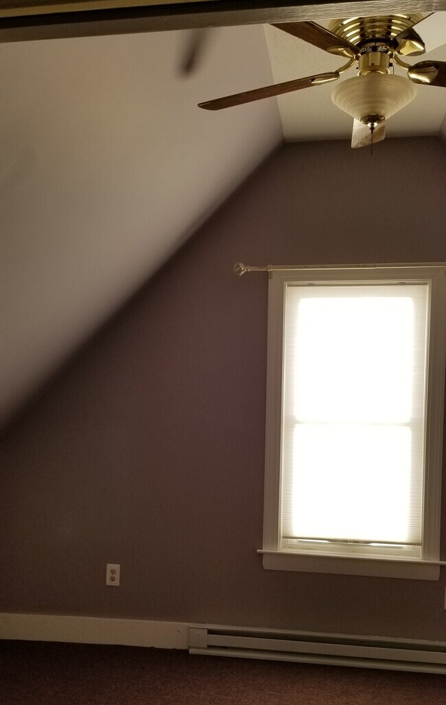 126 Franklin St Unit Third Floor, Malden, MA 02148 Apartments in