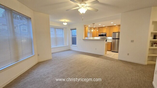 Foto del edificio - 4315 Issaquah-Pine Lake Rd SE