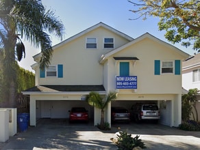Building Photo - 6573 Del Playa Dr