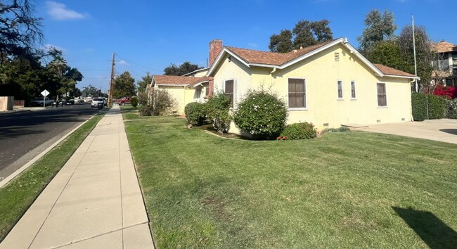 Foto del edificio - 800 N West St