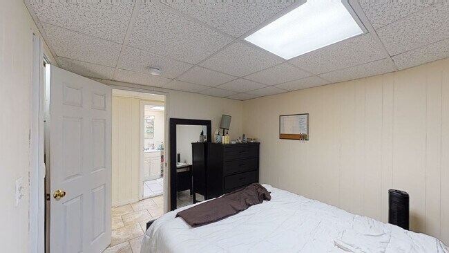 Foto del edificio - 15 Glenville Ave