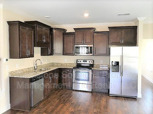 Building Photo - 1529 Winding Creek Dr