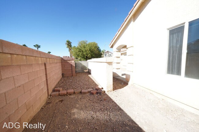 Building Photo - 3 br, 2 bath House - 7678 Glorietta Bay Ct...