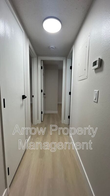 Building Photo - 535 W Saunders Ave