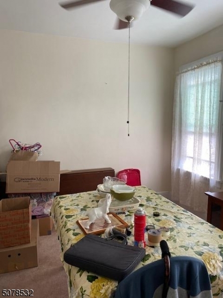 Foto del edificio - 69 Van Riper Ave