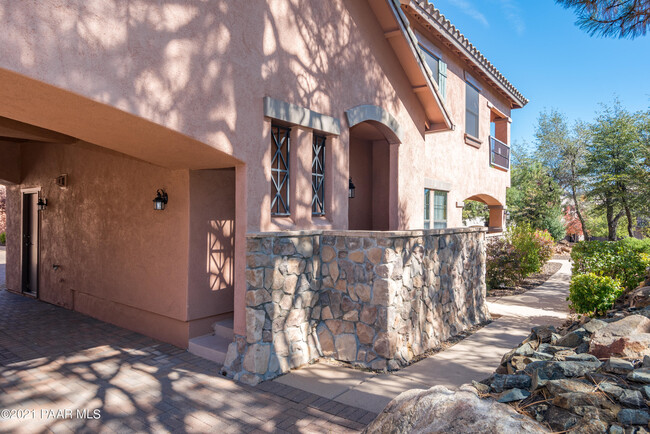 Building Photo - 1716 Alpine Meadows Ln