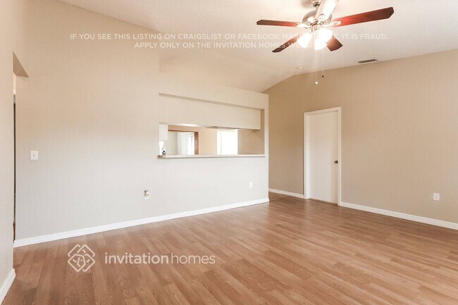 Building Photo - 3834 S Chamberlain Blvd